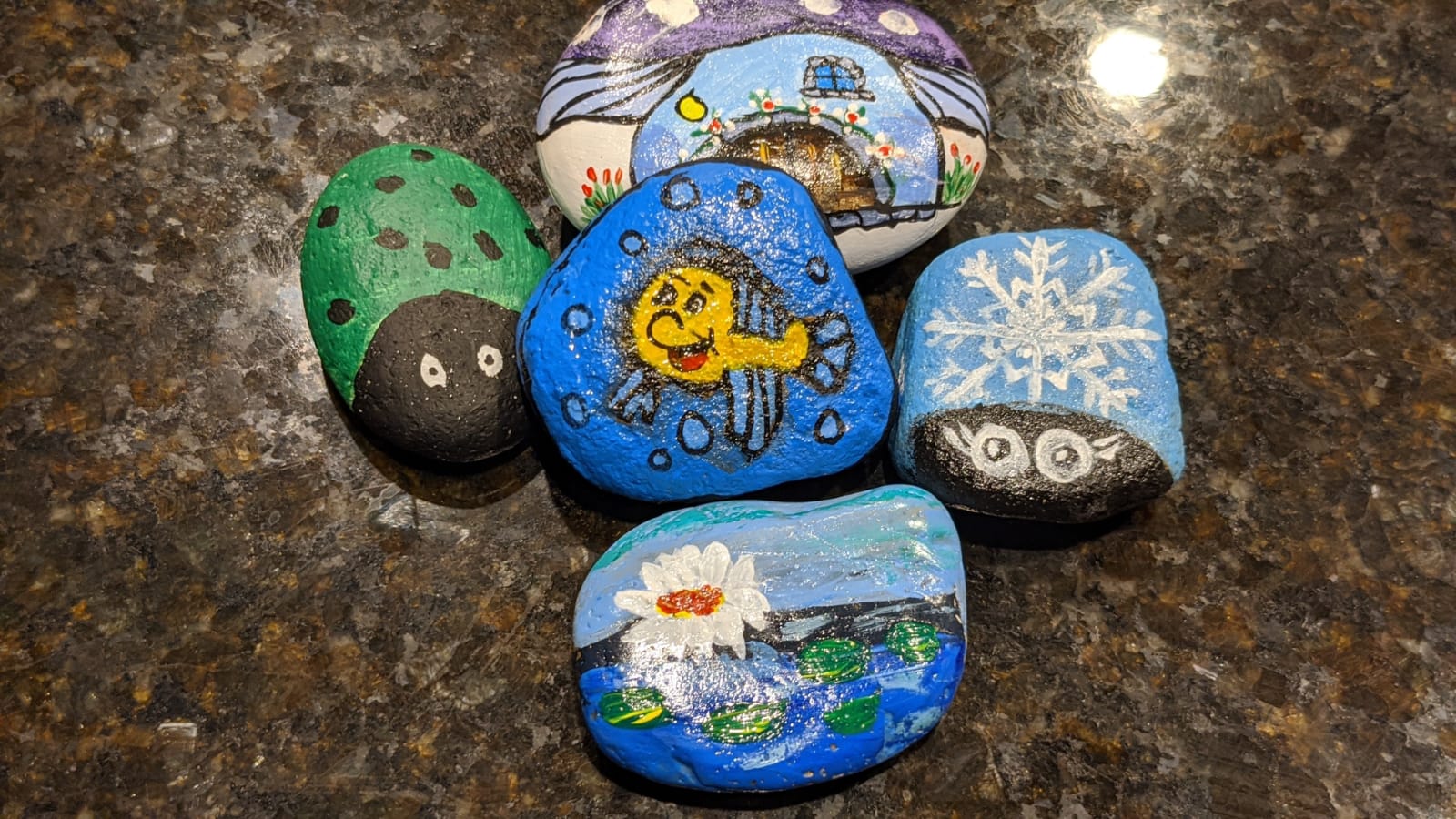 Find the Happiness on Stones!